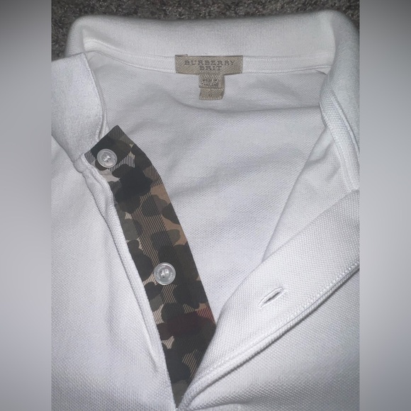 Burberry White Polo Shirt with Black Accents - Picture 2 of 4